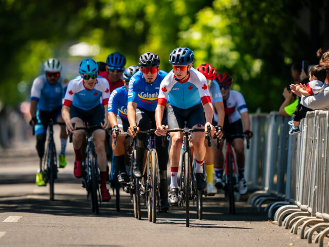 Mike Sametz, Santiago 2023 - Road Cycling // Cyclisme sur route

Mike Sametz competes in the men’s C1-3 road race // Mike Sametz participe à la course sur route masculine C1-3

26/11/2023